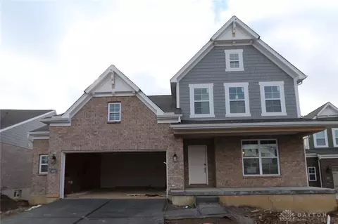 401 Carleton Dr #184, Sugarcreek Township, OH 45440