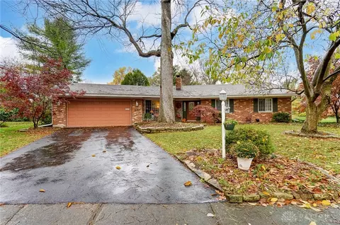 5157 Oak Tree Dr, Kettering, OH 45440