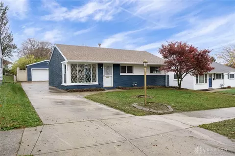 715 Ernroe Dr, Dayton, OH 45417