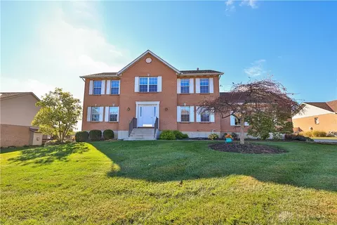 4849 Willow Ridge Dr, Hamilton, OH 45011