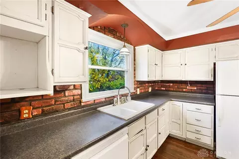 3000 Dwight Ave, Dayton, OH 45420 photo 12