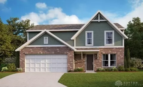 719 Hunters Run Dr, Brookville, OH 45309