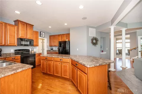 Kitchen - 9488 Tunis Dr, Harrison, OH 45030 photo 3 of 3