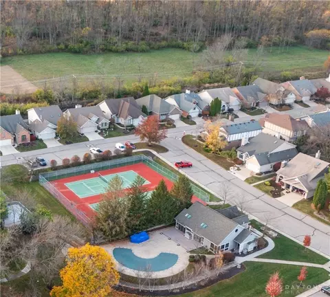 View/Area - 7271 Hartcrest Ln, Centerville, OH 45459 photo 6 of 7