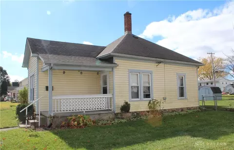 410 Summit Ave, Troy, OH 45373 photo 2