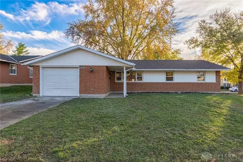 6506 Glen Ivy Dr, Huber Heights, OH 45424