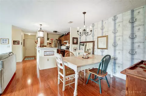 6581 Brigham Sq #2, Centerville, OH 45459 photo 8