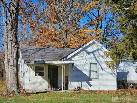 4515 Prices Creek Rd, Lewisburg, OH 45338