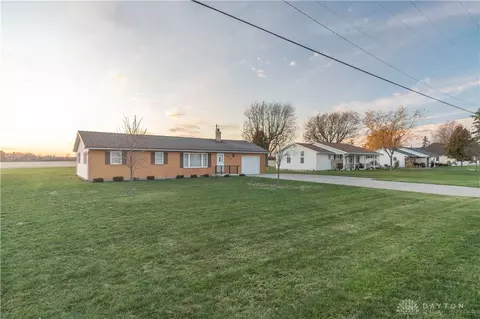 417 S Main St, Botkins, OH 45306 photo 5