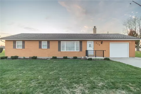 417 S Main St, Botkins, OH 45306 photo 2