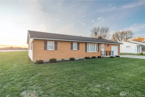417 S Main St, Botkins, OH 45306 photo 4