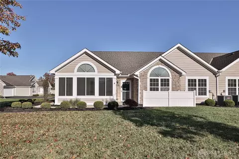 4683 Cobblestone Dr, Tipp City, OH 45371