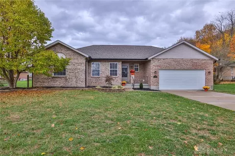 311 Meadow Ct, Fairfield, OH 45014