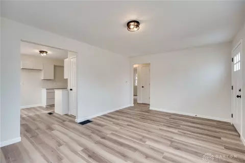 738 Rodgers Dr, Springfield, OH 45503 photo 8