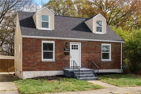 738 Rodgers Dr, Springfield, OH 45503