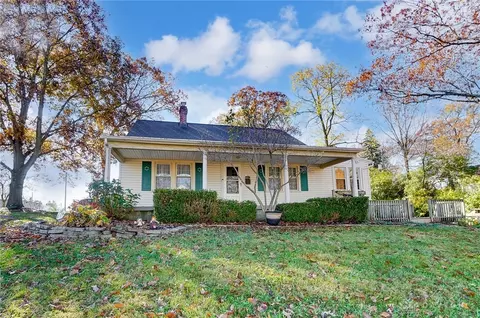 605 S Tanglewood Dr, Springfield, OH 45504 photo 3