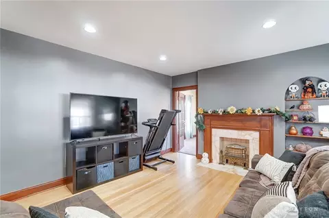 605 S Tanglewood Dr, Springfield, OH 45504 photo 7