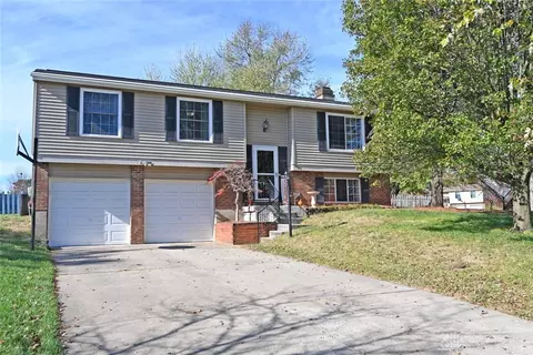 7909 Albritton Pl, West Chester, OH 45069