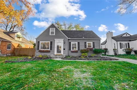 934 Buckingham Rd, Dayton, OH 45419
