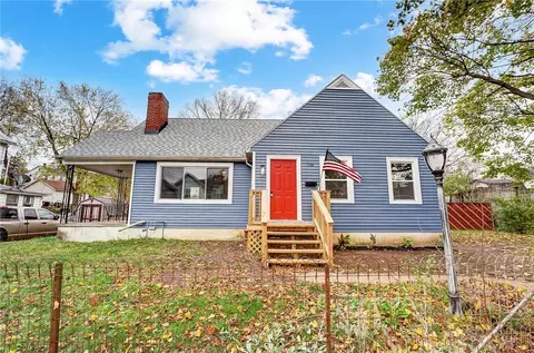 706 E Sycamore St, Miamisburg, OH 45342