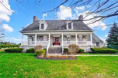 10268 Pansing Rd, Englewood, OH 45322