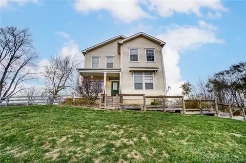 5607 Sonora Rd, Lewisburg, OH 45338