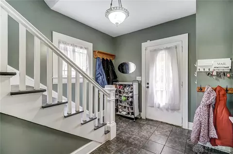 Entry Way - 111 Belleaire Ave, Springfield, OH 45503 photo 1 of 2