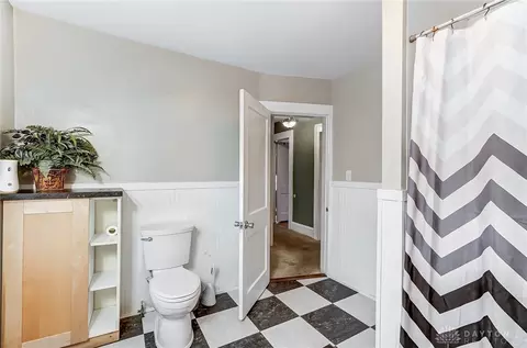 Bath - 111 Belleaire Ave, Springfield, OH 45503 photo 3 of 3