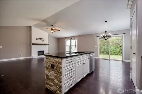 Kitchen - 270 Stanton Dr, Springboro, OH 45066 photo 3 of 4