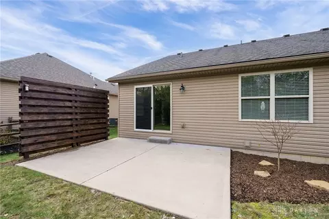 Exterior - 270 Stanton Dr, Springboro, OH 45066 photo 5 of 8