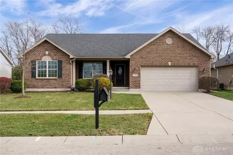 270 Stanton Dr, Springboro, OH 45066