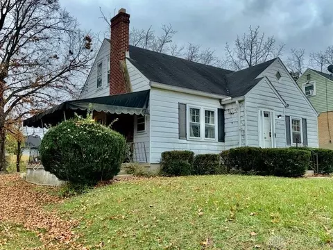 4218 Sylvan Dr, Dayton, OH 45417
