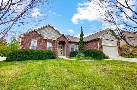 199 Triple Crown Ct, Union, OH 45377