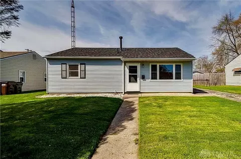 295 Redbank Dr, Fairborn, OH 45324