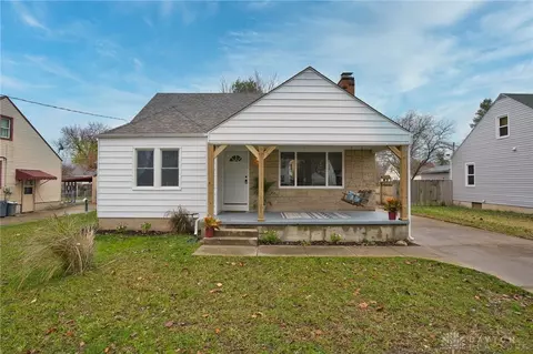 18 Fair Ave, Medway, OH 45341