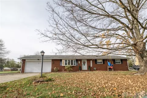 341 Chamberlain Rd, Carlisle, OH 45005