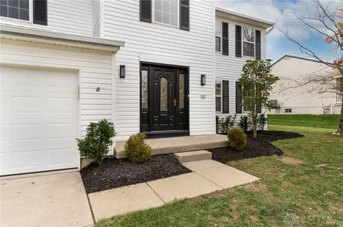 Exterior - 75 Cambridge Dr, Springboro, OH 45066 photo 2 of 7