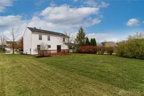 Exterior - 75 Cambridge Dr, Springboro, OH 45066 photo 6 of 7