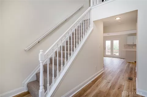 Entry Way - 75 Cambridge Dr, Springboro, OH 45066 photo 2 of 6