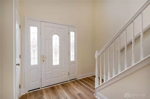 Entry Way - 75 Cambridge Dr, Springboro, OH 45066 photo 1 of 6