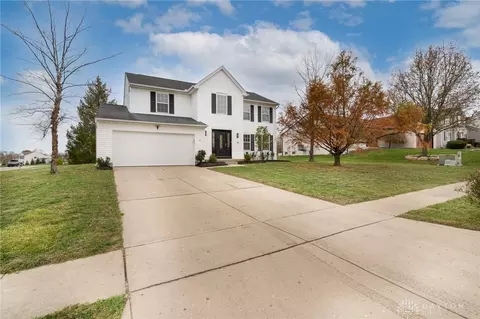 Exterior - 75 Cambridge Dr, Springboro, OH 45066 photo 3 of 7