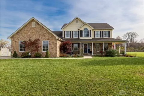 9812 Old Stage Rd, Waynesville, OH 45068