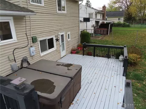 Exterior - 1622 Marilyn Ave, Kettering, OH 45420 photo 3 of 9