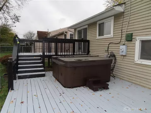 Exterior - 1622 Marilyn Ave, Kettering, OH 45420 photo 4 of 9