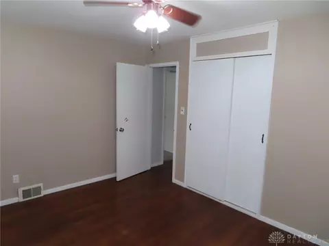 Bedroom - 1622 Marilyn Ave, Kettering, OH 45420 photo 7 of 10
