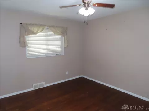 Bedroom - 1622 Marilyn Ave, Kettering, OH 45420 photo 2 of 10