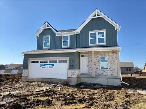 683 Catalpa Dr, Wilmington, OH 45177