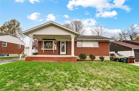 151 W Routzong Dr, Fairborn, OH 45324
