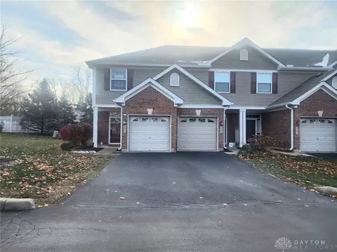 4381 Straight Arrow Rd, Dayton, OH 45430
