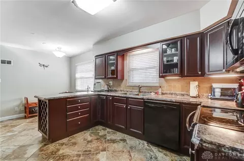 358 Carlyle Cir, Kettering, OH 45429 photo 18